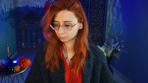 Orianna -  Hi Im into geek culture cosplay crafting LARP games. Shall we play DnD online show from 12.05.24