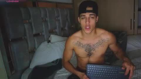 Snapshot of orionblaze69_ chatting on 11.25.25 Orionblaze 69 online show from 11.25.25