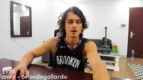 Fansly and Instagram -  online show from 01.12.25