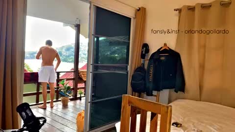 Fansly and Instagram -  online show from 12.17.25