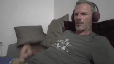 Snapshot of orwel09 chatting on 04.18.26 orwel09 online show from 04.18.26