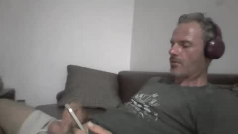 Snapshot of orwel09 chatting on 04.30.26 orwel09 online show from 04.30.26