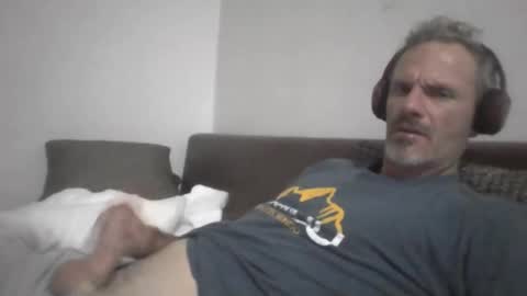 Snapshot of orwel09 chatting on 05.06.26 orwel09 online show from 05.06.26