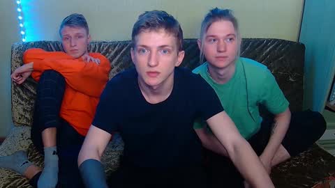 Snapshot of oscar_wildy chatting on 01.19.25 Oscar online show from 01.19.25