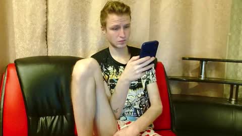 Snapshot of oscar_wildy chatting on 11.29.25 Oscar online show from 11.29.25