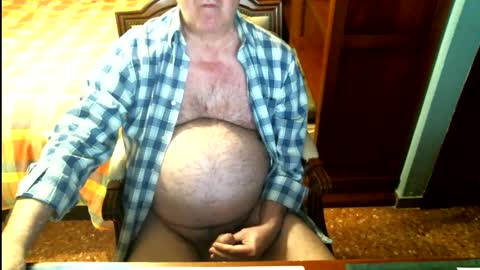 Snapshot of oscarw chatting on 02.14.25 Oscar online show from 02.14.25