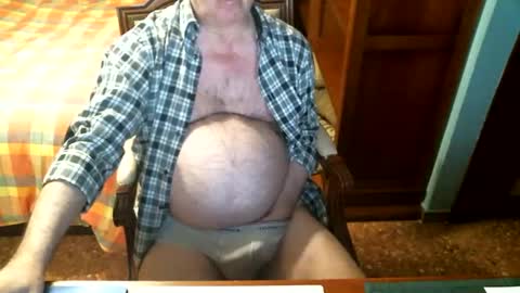 Snapshot of oscarw chatting on 02.16.25 Oscar online show from 02.16.25