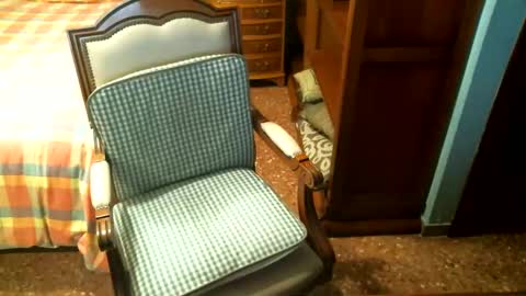 Snapshot of oscarw chatting on 03.01.25 Oscar online show from 03.01.25