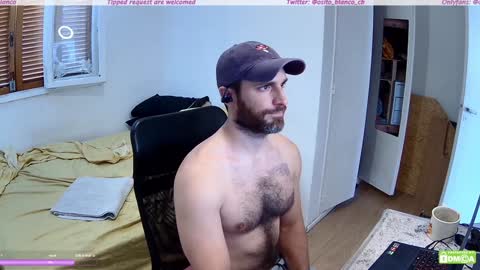 Snapshot of osito_blanco chatting on 01.30.25 Osito Blanco online show from 01.30.25