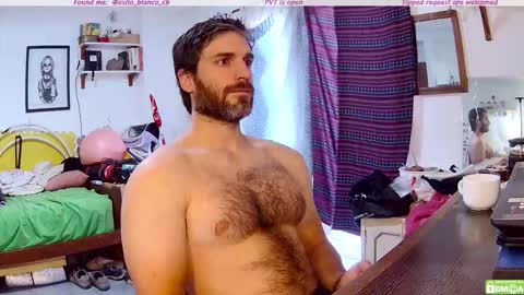 Snapshot of osito_blanco chatting on 12.04.25 Osito Blanco online show from 12.04.25