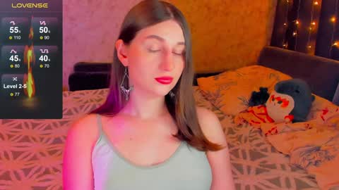 Snapshot of oskar_fucker chatting on 01.08.25 Leliana online show from 01.08.25