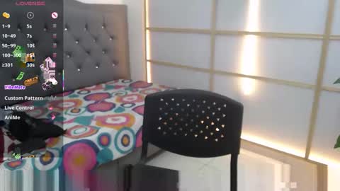 Snapshot of oso_gael chatting on 04.19.26 Bear Gael online show from 04.19.26
