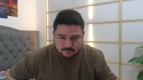 Snapshot of oso_gael chatting on 05.17.26 Bear Gael online show from 05.17.26
