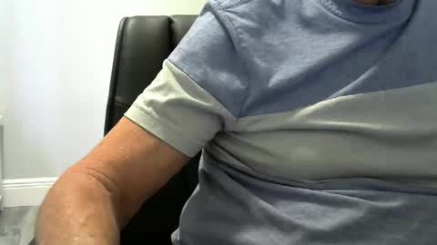 Ossi online show from 09.11.25