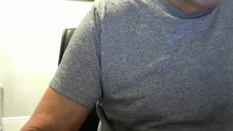 Ossi online show from 10.15.25