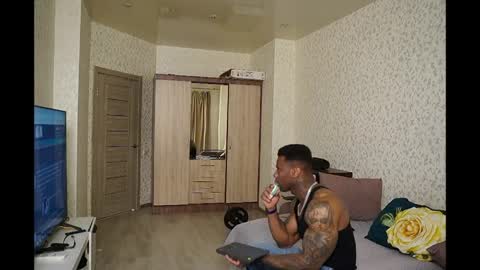 Ostine Brown online show from 03.25.26