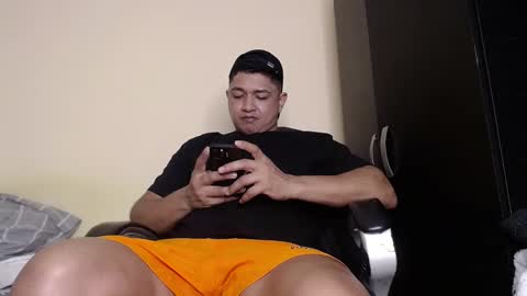 Snapshot of otto_stud chatting on 01.13.25 otto_stud online show from 01.13.25