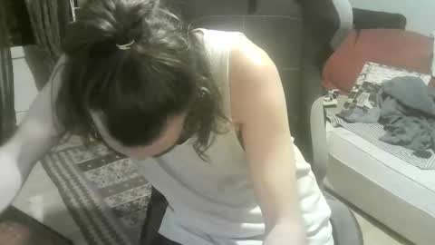 ouinnybis195625 online show from 09.27.25