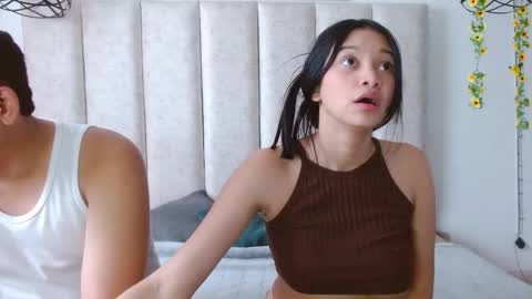 Snapshot of owenandrosecs chatting on 10.11.25 Owen and Rose online show from 10.11.25