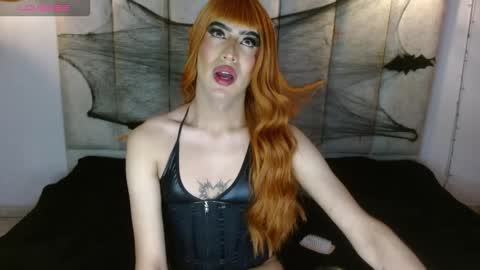 Snapshot of owenandrosecs chatting on 10.24.25 Owen and Rose online show from 10.24.25