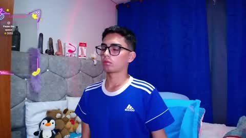 Owen  Independent model  online show from 09.10.25