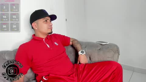 Snapshot of owensttone chatting on 09.27.25 O W E N - S T O N E online show from 09.27.25