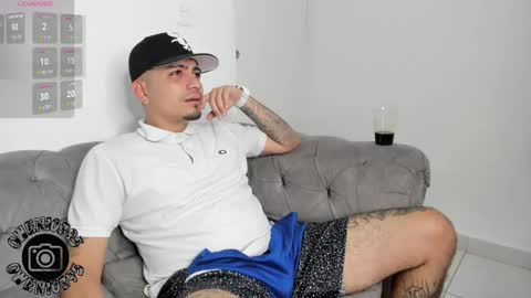 Snapshot of owensttone chatting on 10.15.25 O W E N - S T O N E online show from 10.15.25