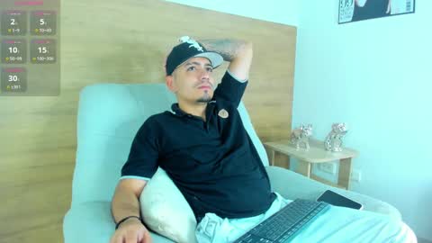 Snapshot of owensttone chatting on 10.30.25 O W E N - S T O N E online show from 10.30.25