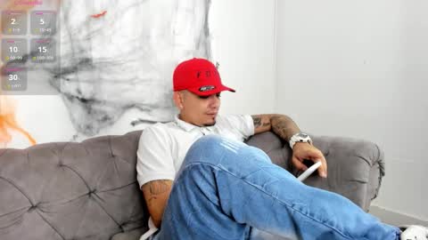 Snapshot of owensttone chatting on 11.03.25 O W E N - S T O N E online show from 11.03.25