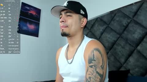 Snapshot of owensttone chatting on 11.14.25 O W E N - S T O N E online show from 11.14.25