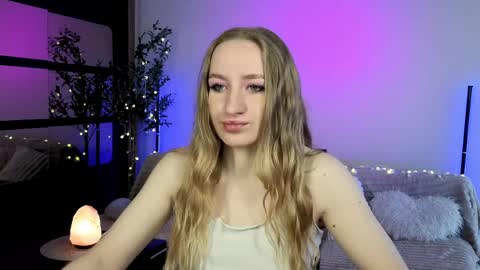 Oxy Foxie online show from 04.15.26