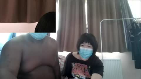 Snapshot of oysterpink chatting on 06.25.26 oysteramore online show from 06.25.26