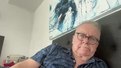 Snapshot of ozhairybearxxxx chatting on 02.18.26 ozhairybearxxxx online show from 02.18.26