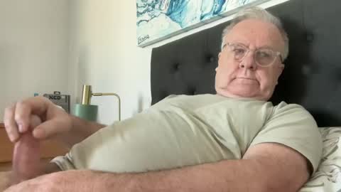 Snapshot of ozhairybearxxxx chatting on 07.21.26 ozhairybearxxxx online show from 07.21.26