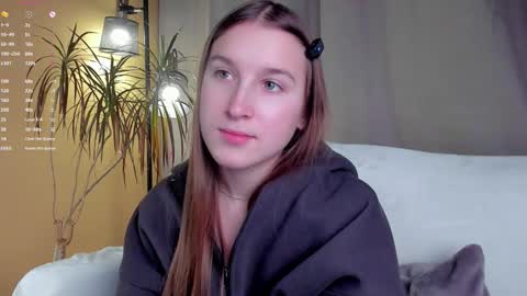 Caroline or just Lina online show from 11.22.25