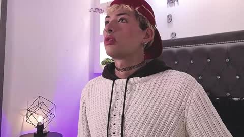 Snapshot of ozorio_dany chatting on 09.15.25 Dany Ozorio online show from 09.15.25