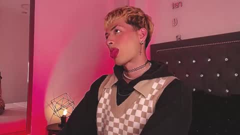 Snapshot of ozorio_dany chatting on 10.01.25 Dany Ozorio online show from 10.01.25