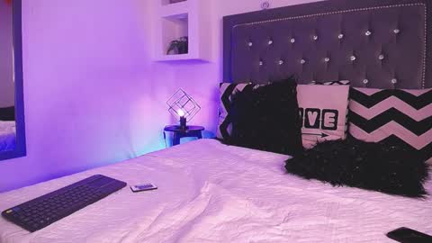 Snapshot of ozorio_dany chatting on 10.10.25 Dany Ozorio online show from 10.10.25