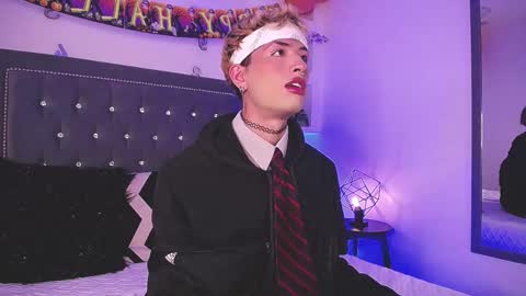 Snapshot of ozorio_dany chatting on 10.20.25 Dany Ozorio online show from 10.20.25