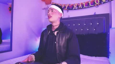 Snapshot of ozorio_dany chatting on 10.23.25 Dany Ozorio online show from 10.23.25