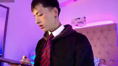 Snapshot of ozorio_dany chatting on 11.04.25 Dany Ozorio online show from 11.04.25