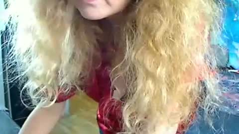 Ozzy Helen online show from 01.07.25