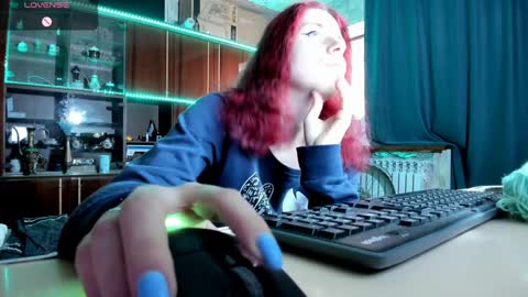 Ella online show from 02.08.25