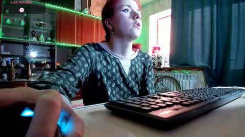 Ella online show from 02.09.25