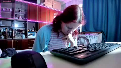 Ella online show from 02.18.25