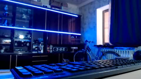 Ella online show from 04.18.26