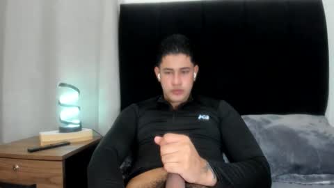 Snapshot of pablo_boston chatting on 04.28.26 Javi online show from 04.28.26