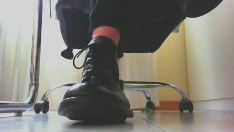 Snapshot of pablomenesssl chatting on 01.23.25 Pablo Meness online show from 01.23.25