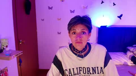 Snapshot of pafebame chatting on 11.22.25 Fernanda online show from 11.22.25