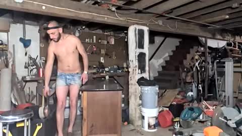 Snapshot of paint_naked chatting on 03.31.26 Eros online show from 03.31.26